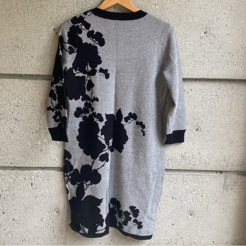 🤍 Calvin Klein Knit Black and Gray Floral Dress - Picture 7 of 7